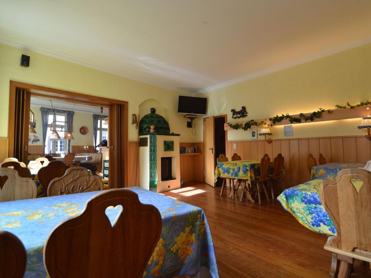 Classy Holiday Home In Uerzig Near Forest 部屋 写真